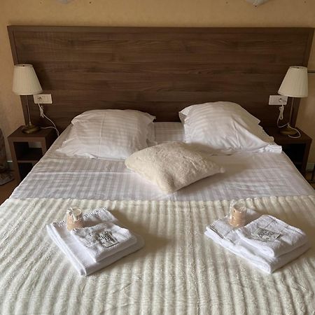 Hotel Du Commerce سيمور-إن-اوكسيوس المظهر الخارجي الصورة