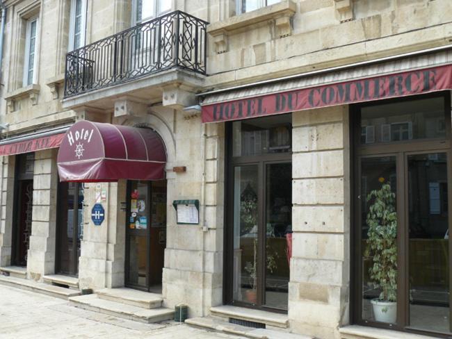 Hotel Du Commerce سيمور-إن-اوكسيوس المظهر الخارجي الصورة
