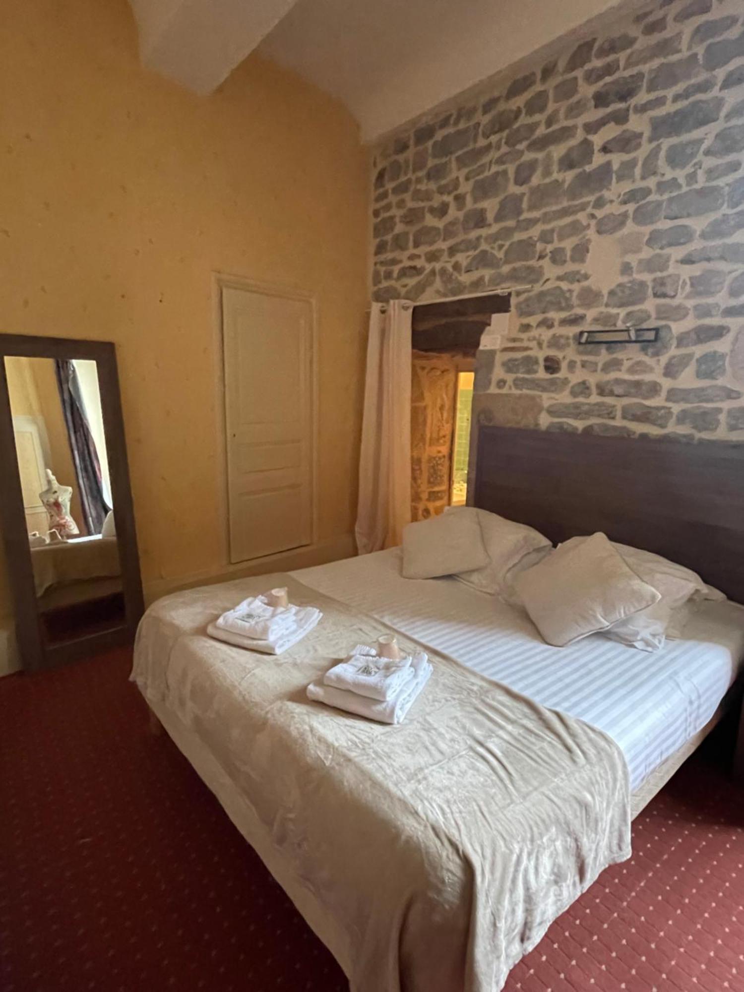 Hotel Du Commerce سيمور-إن-اوكسيوس المظهر الخارجي الصورة